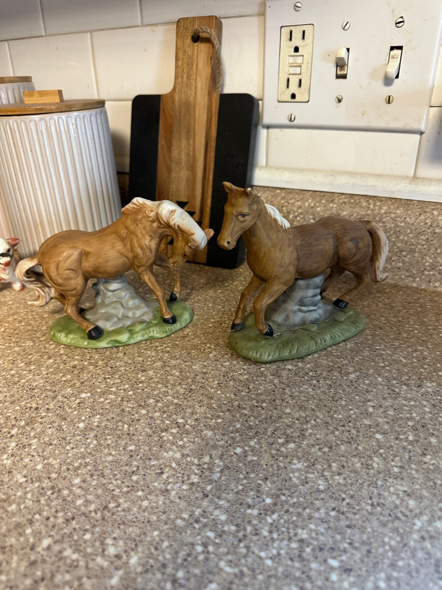 Palomino horse figures